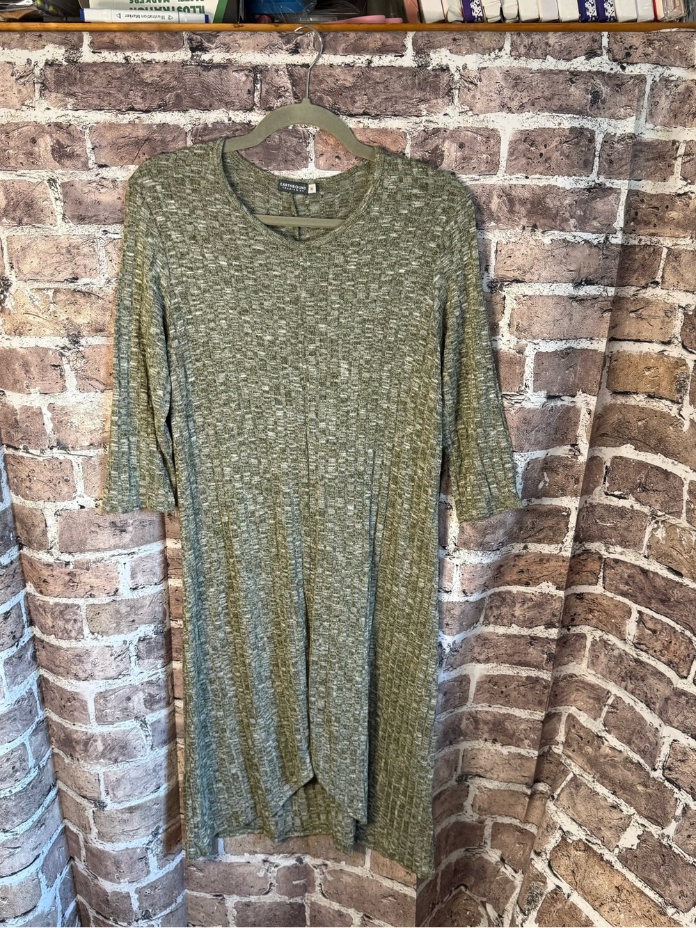 Earthbound Trading Co Women’s M Olive Green Ribbed Knit Dress 3/4 Sleeve